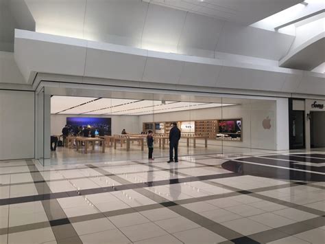 Apple store grand rapids - Apple Jing’an marks Apple’s eighth store in Shanghai. In addition to shopping directly with Apple Retail, customers in China have even more places to discover and …